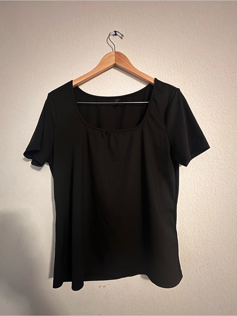 SHEIN Black Scoop Neck Short Sleeve Ribbed Top